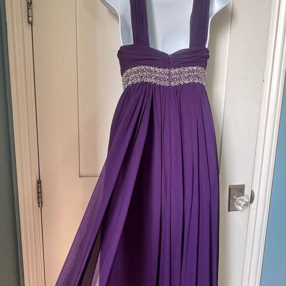 JS Boutique Beaded Chiffon Plum Halter Formal Bridesmaid Embellished Gown Sz 4 - Picture 10 of 13